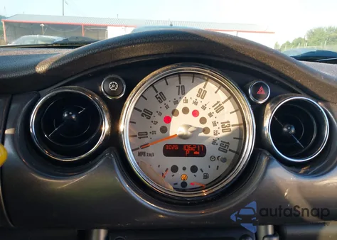 2008 Mini Cooper S из США, поврежденный, VIN WMWRH33558TL96555